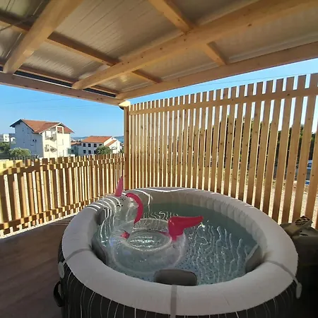 Tiny House Lily With Jacuzzi Apartment Sveti Filip i Jakov Exterior photo