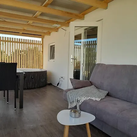 Tiny House Lily With Jacuzzi Apartment Sveti Filip i Jakov Exterior photo
