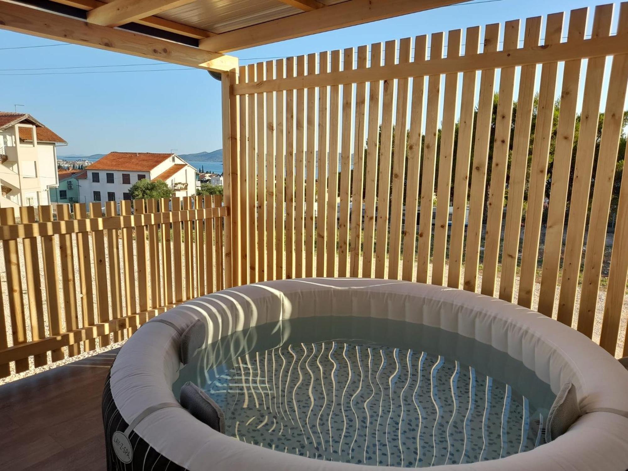 Apartmán Tiny House Lily With Jacuzzi Sveti Filip i Jakov