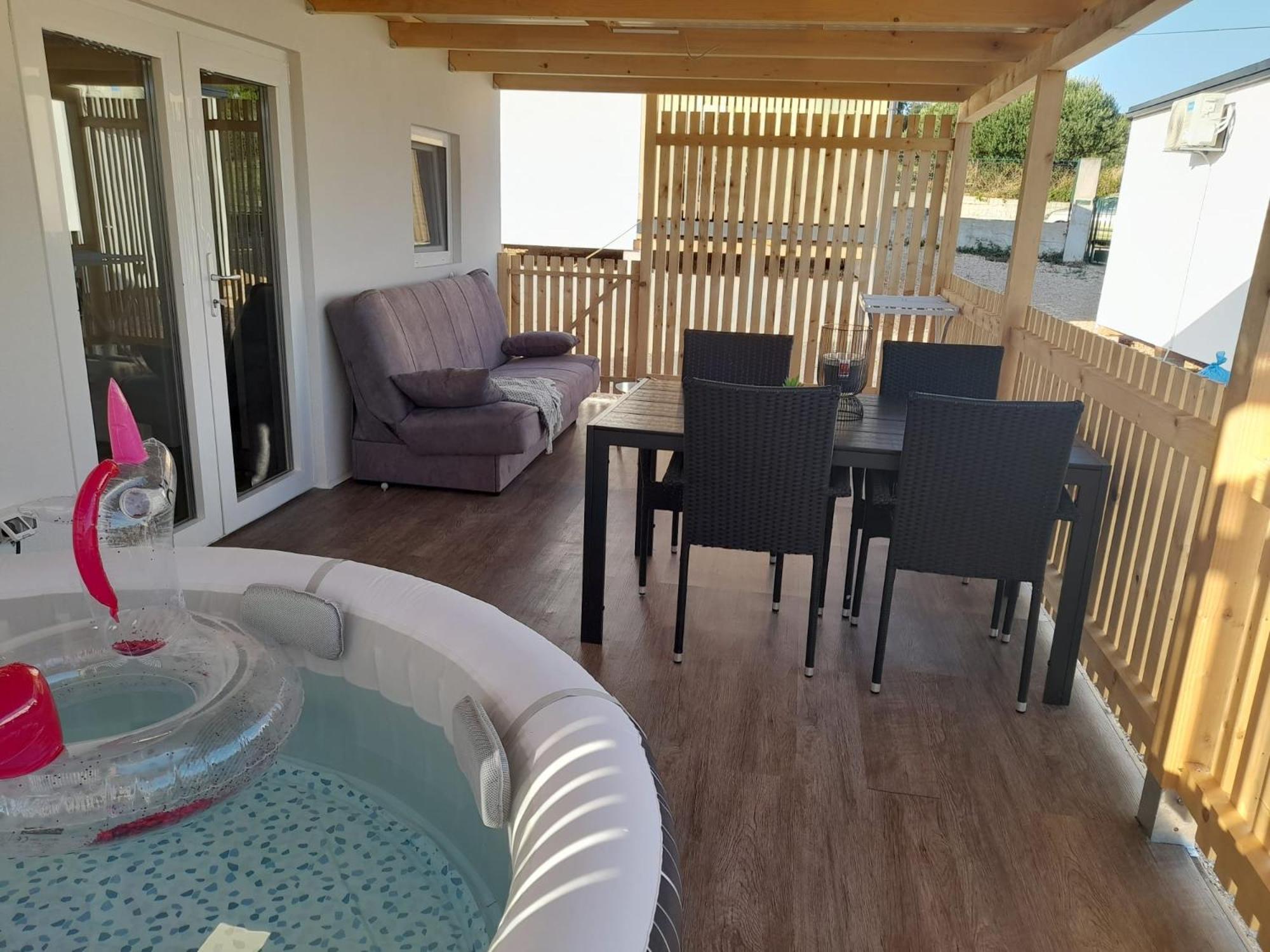 Tiny House Lily With Jacuzzi Sveti Filip i Jakov